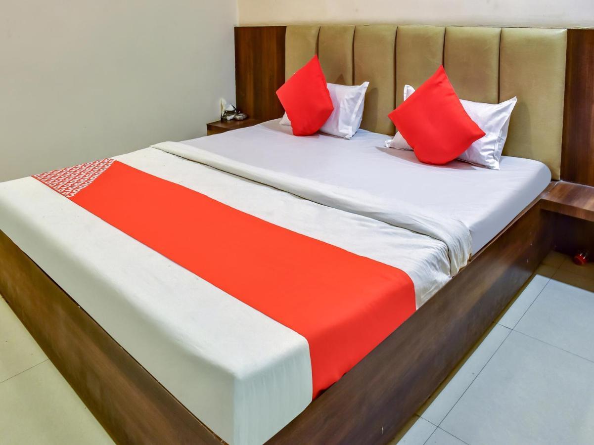 Oyo 78471 Hotel Platinum Bilāspur Esterno foto